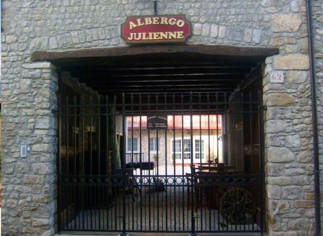 Albergo Julienne Arba Exterior photo