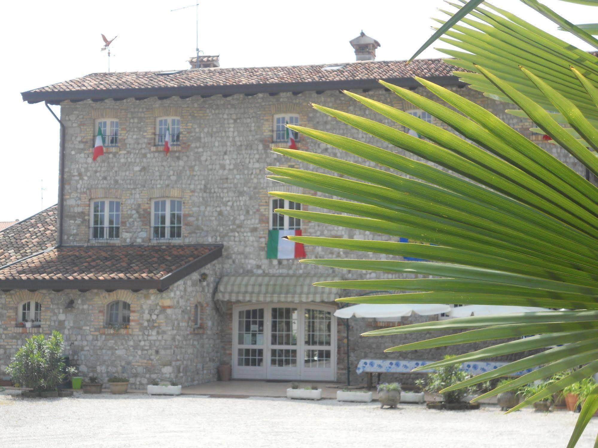 Albergo Julienne Arba Exterior photo